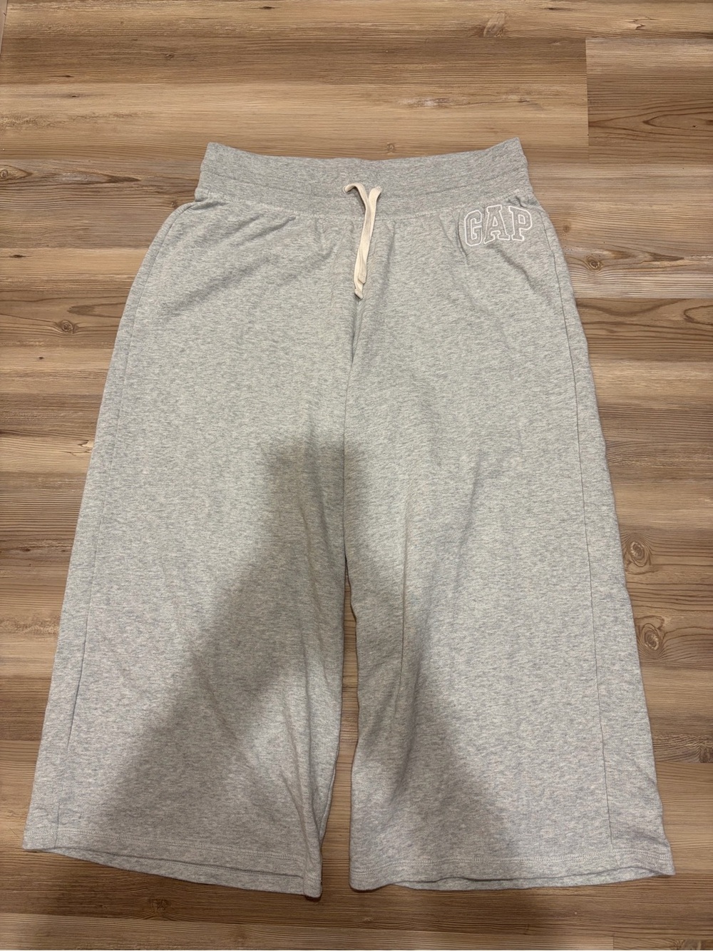 GAP Women’s Heather Gray Drawstring Lounge pants